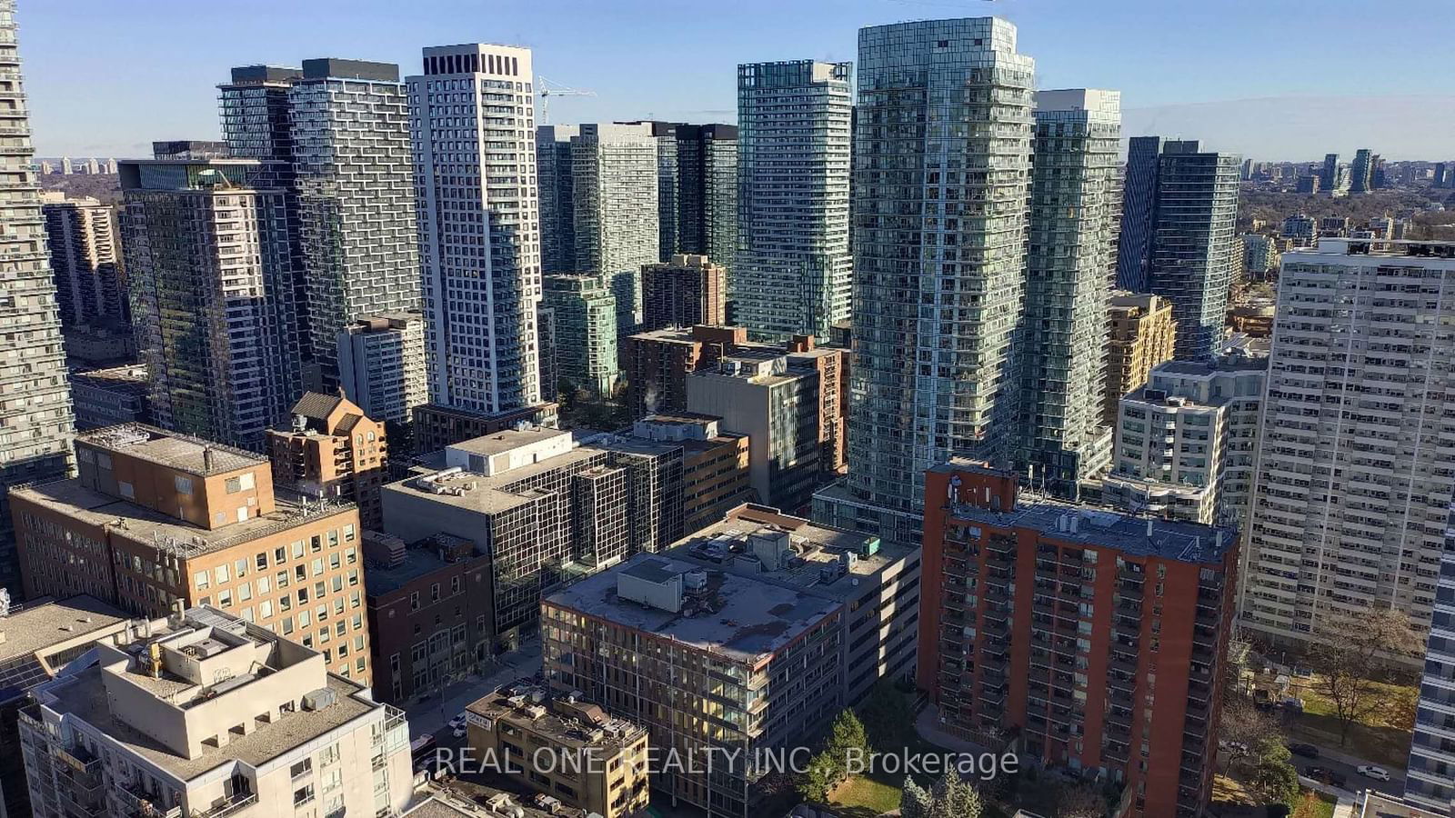 2191 Yonge St, unit 3812 for rent