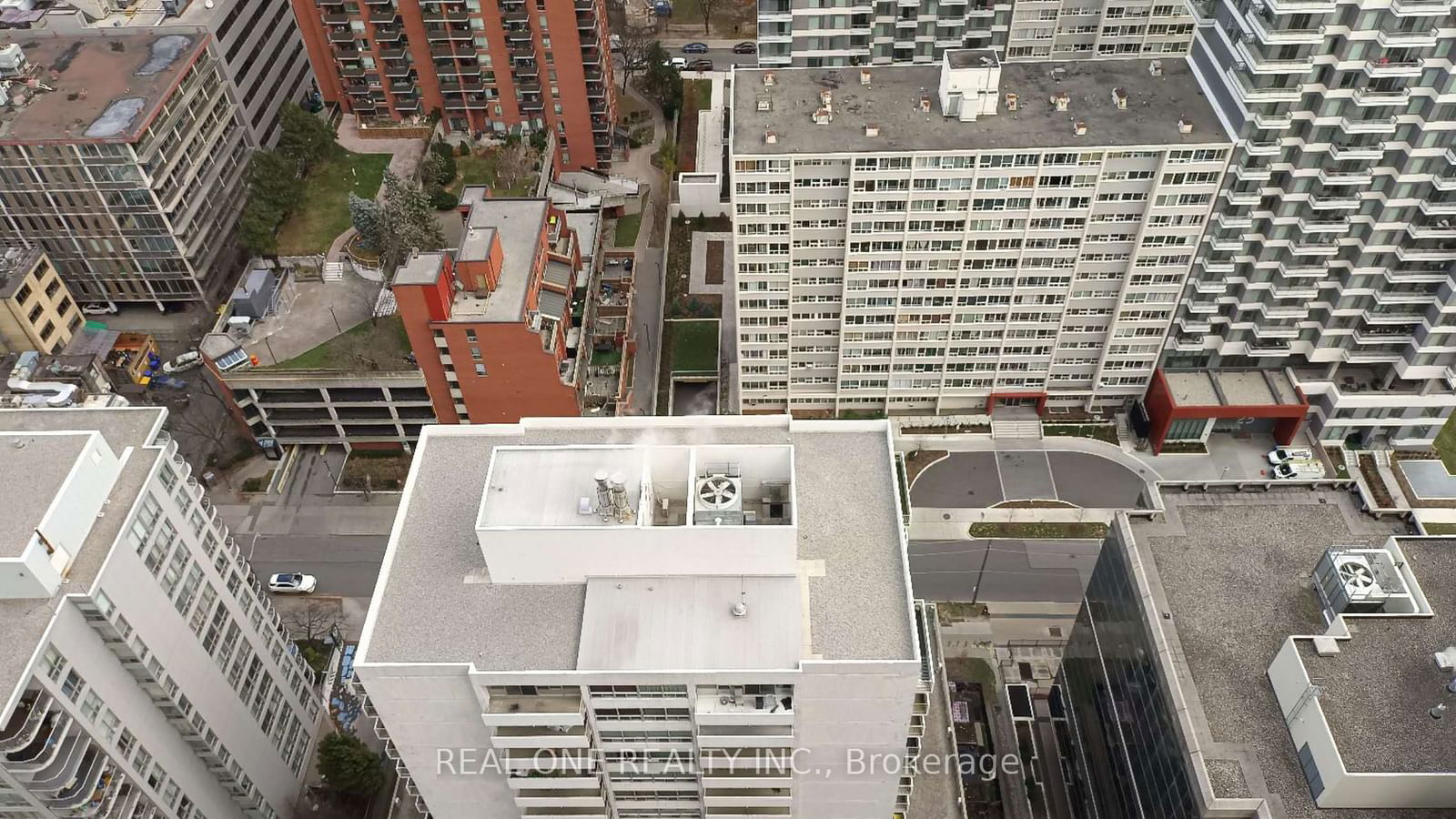 2191 Yonge St, unit 3812 for rent