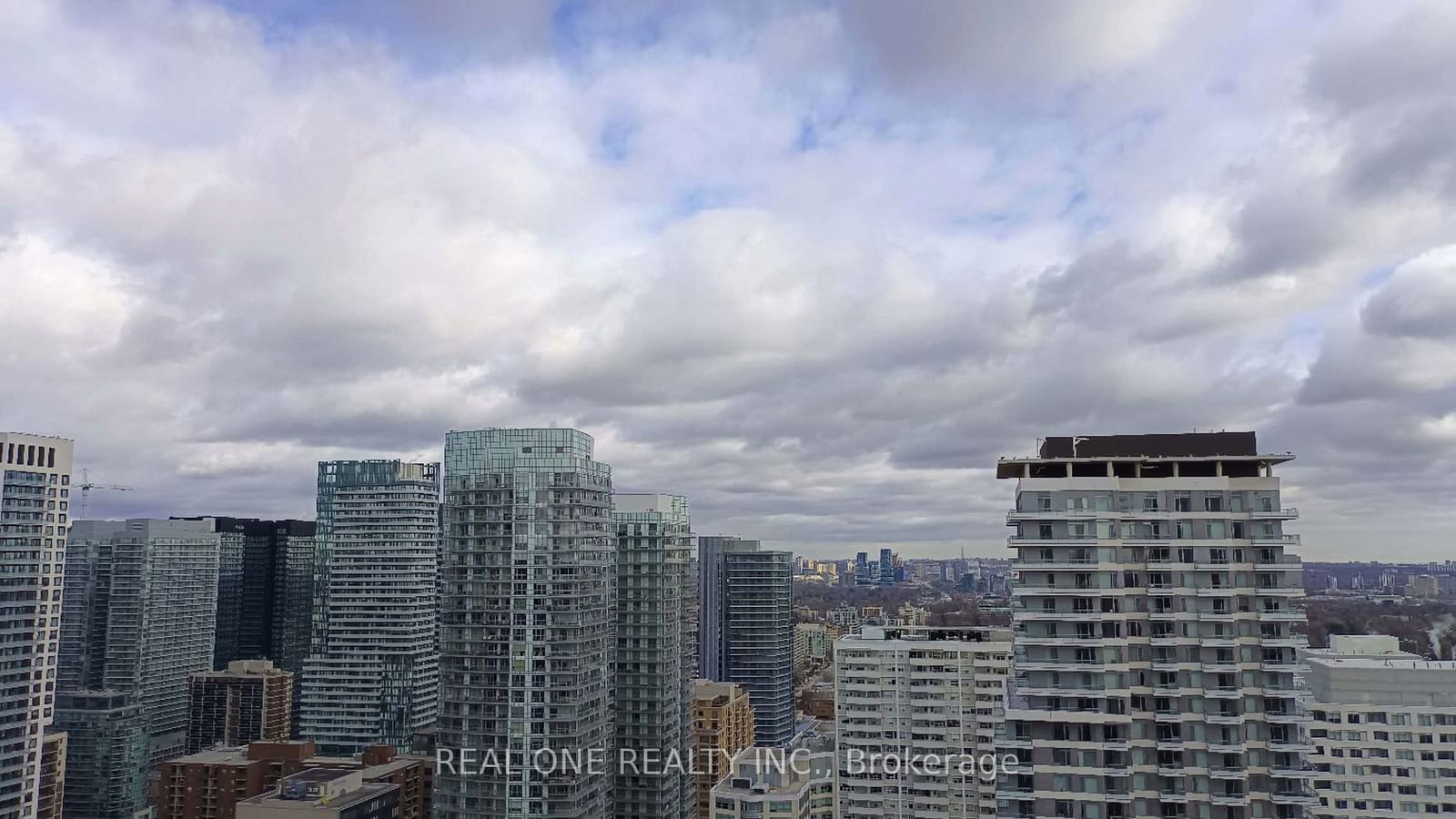 2191 Yonge St, unit 3812 for rent