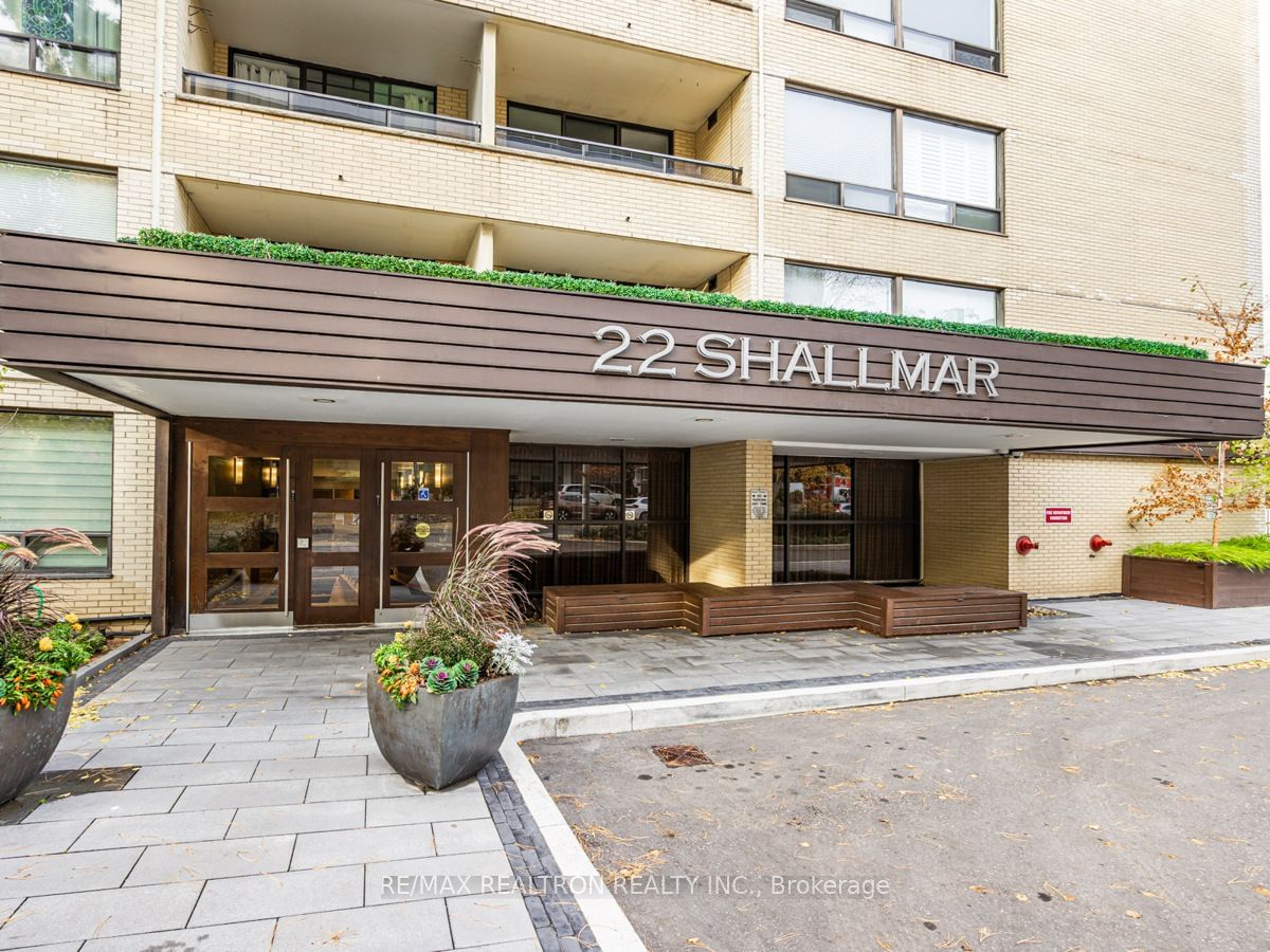 22 Shallmar Blvd, unit 404 for sale