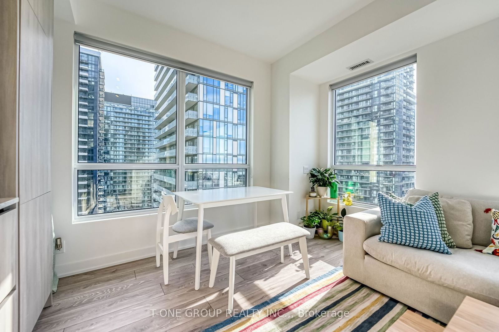 108 Peter St, unit 3106 for sale