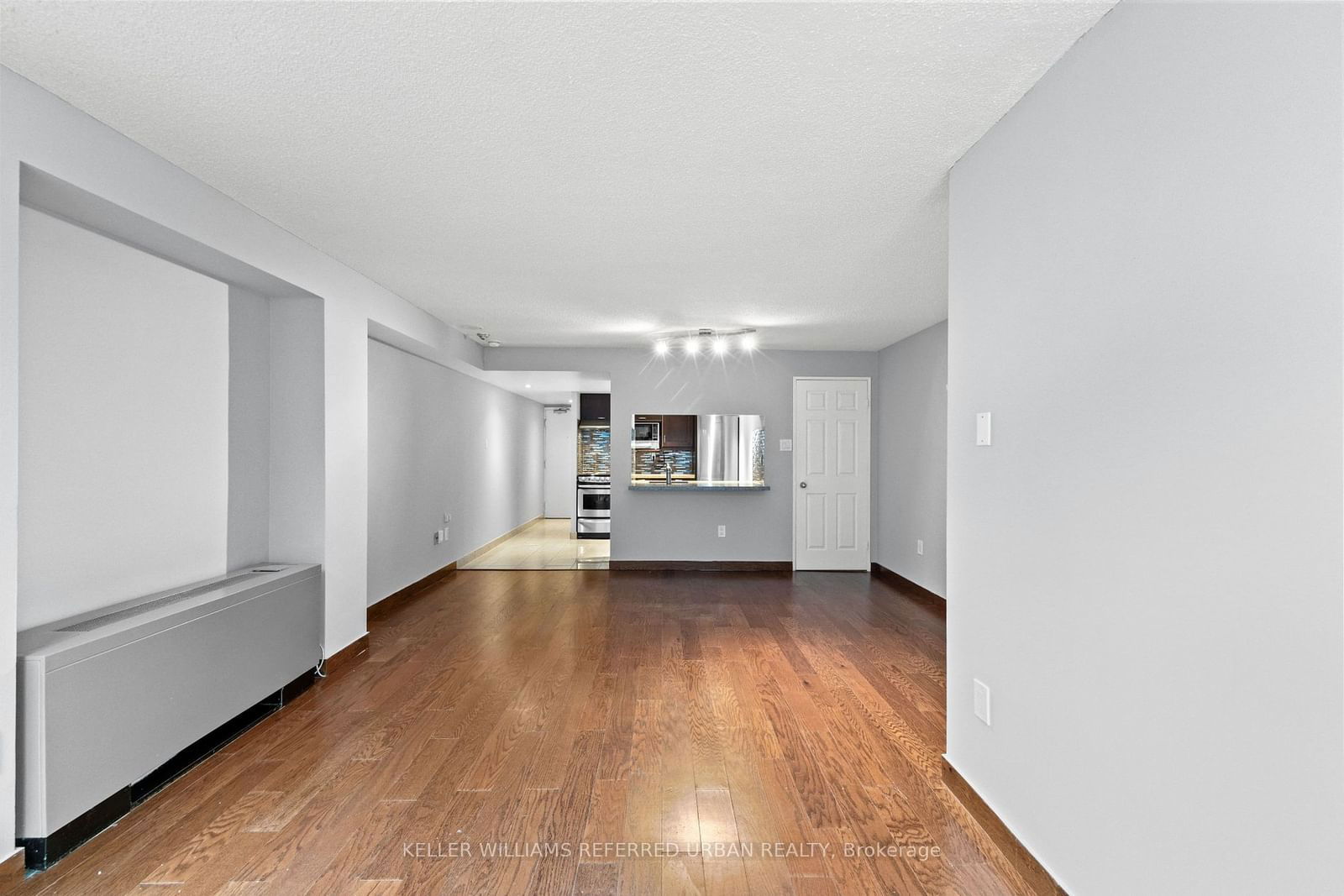 705 King St W, unit 1006 for sale