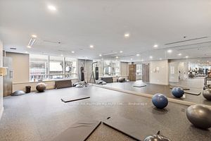 33 Bay St, unit 805 for sale