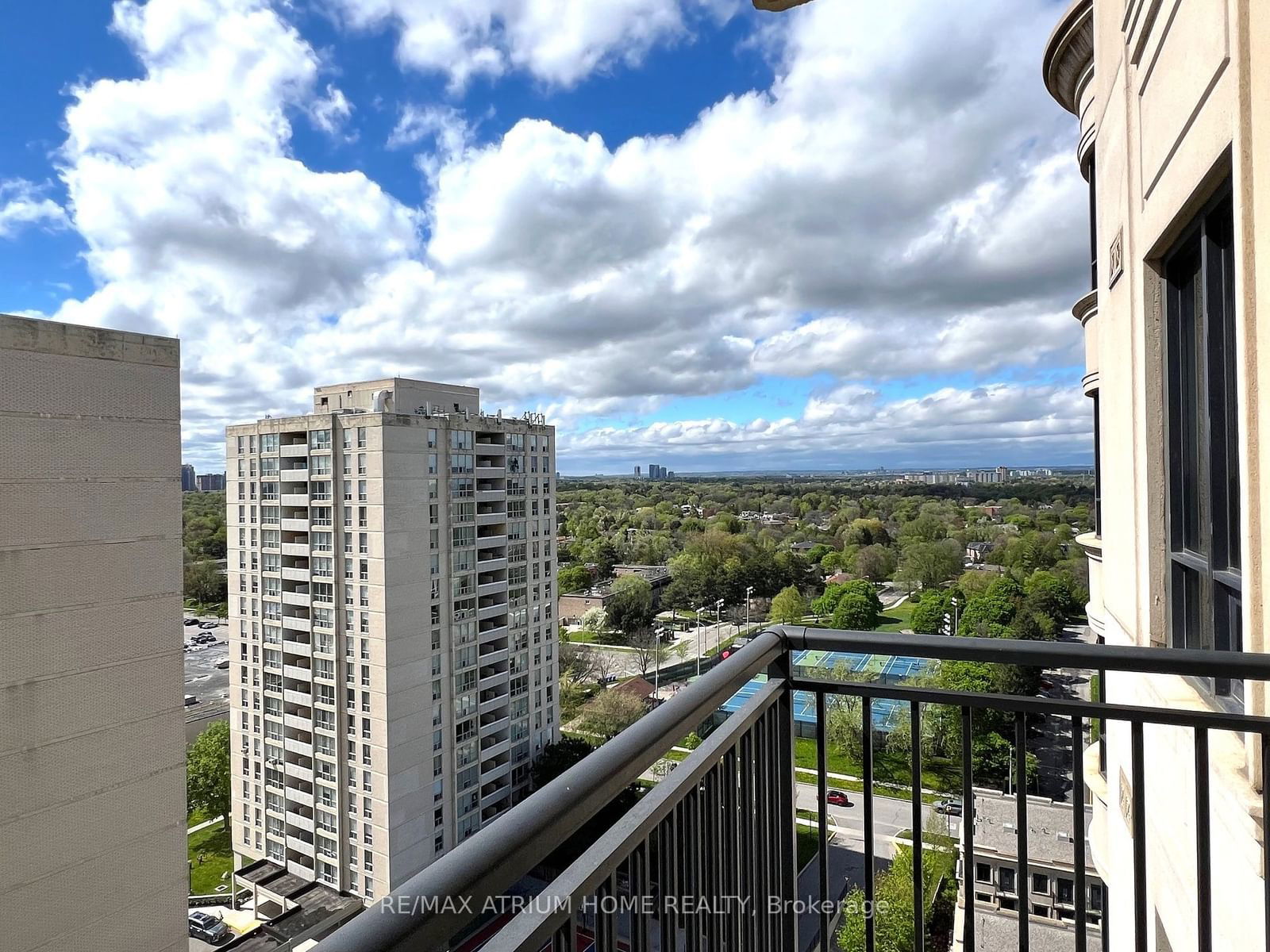 662 Sheppard Ave E, unit 1705 for sale