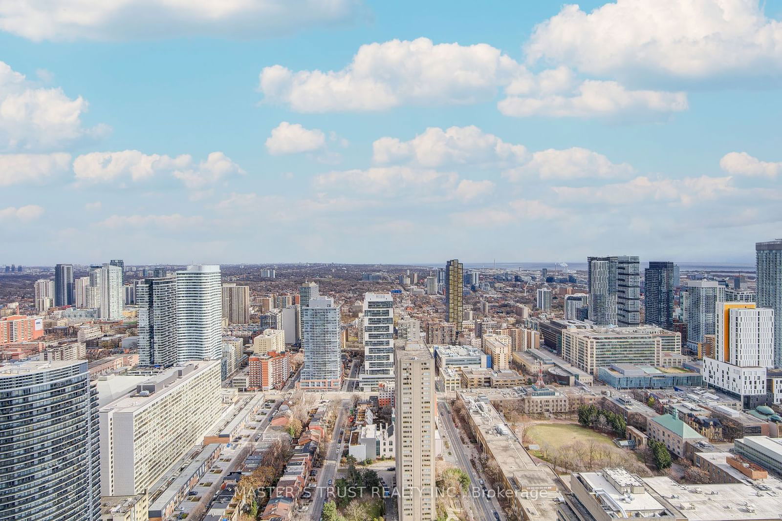 386 Yonge St, unit 4604 for sale