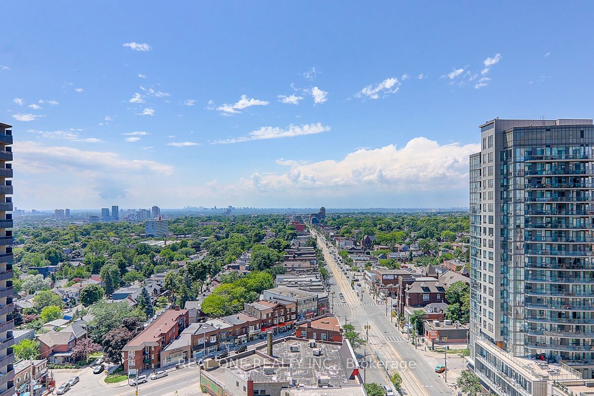 501 St Clair Ave W, unit 1510 for sale