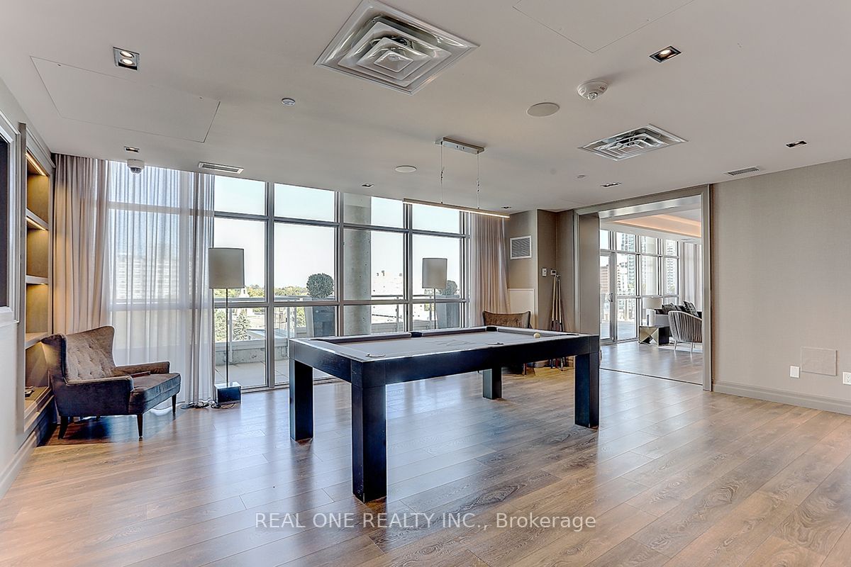 501 St Clair Ave W, unit 1510 for sale