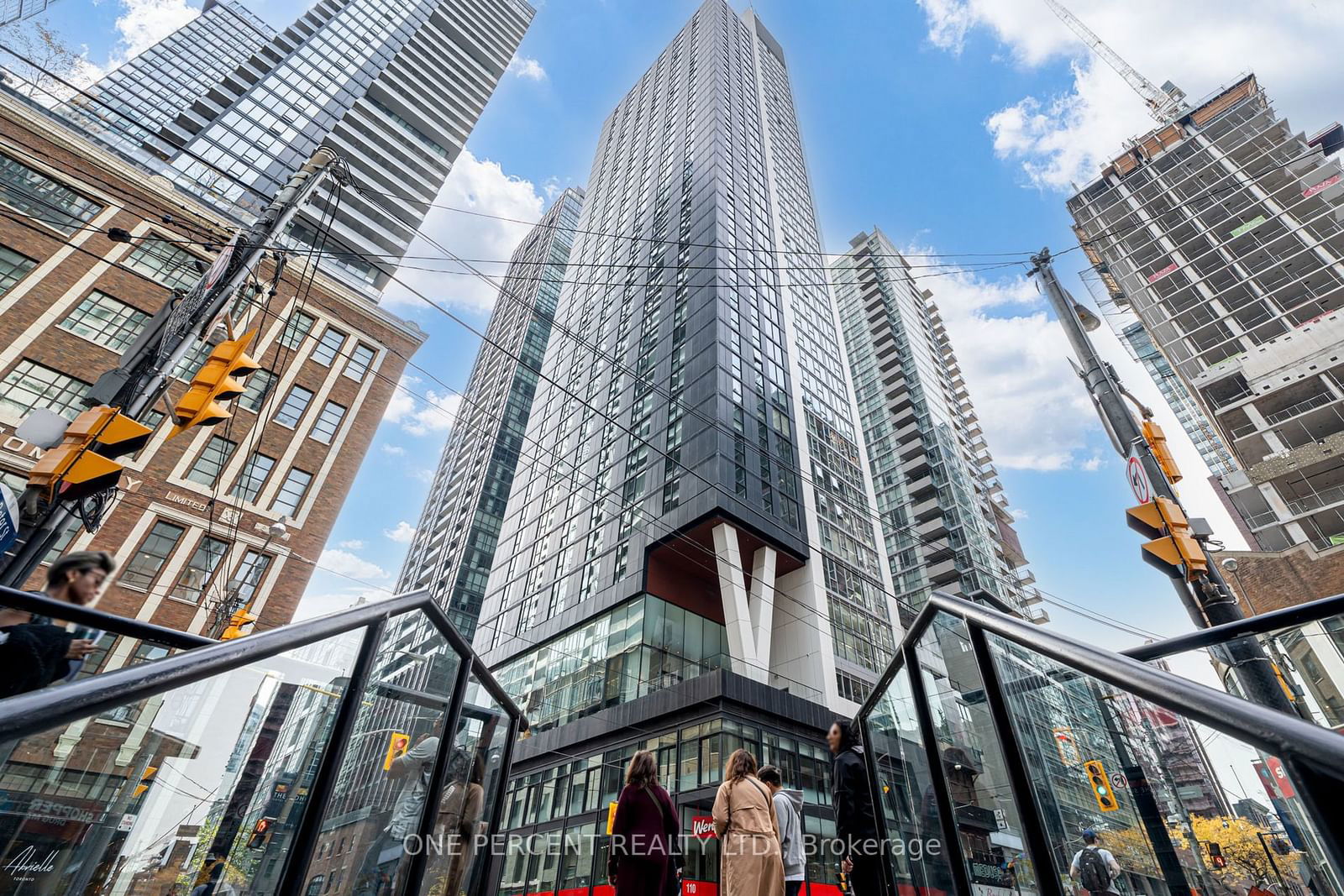 357 King St W, unit 2108 for sale