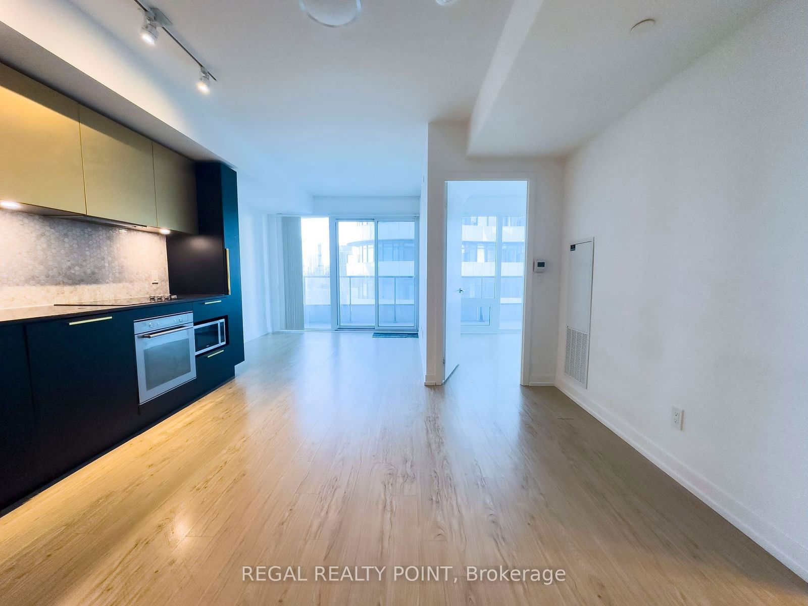 85 Wood St, unit 2802 for rent