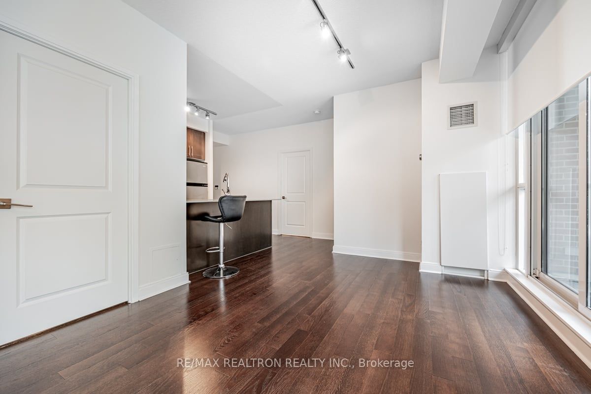 38 The Esplanade, unit 316 for sale