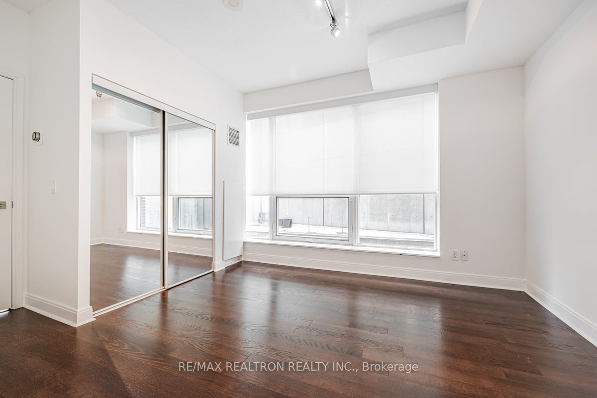 38 The Esplanade, unit 316 for sale