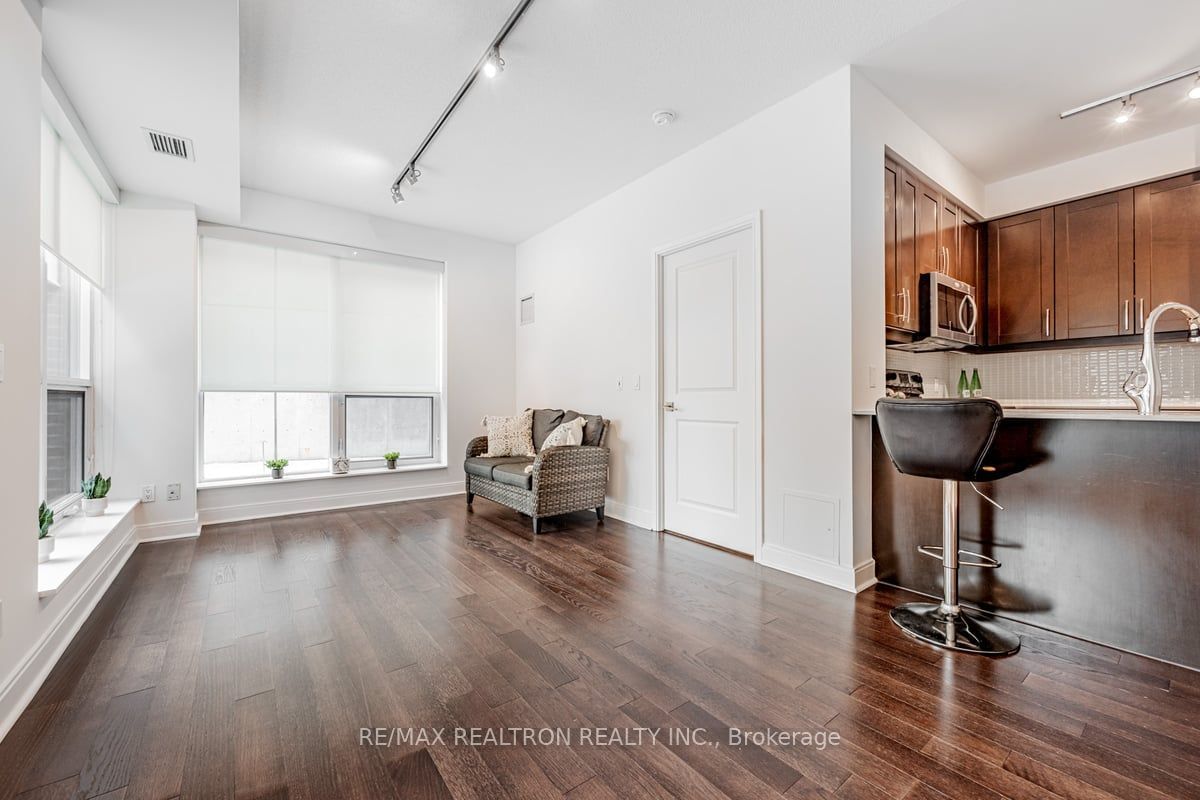 38 The Esplanade, unit 316 for sale