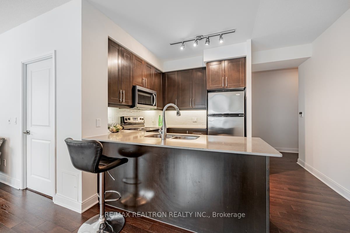 38 The Esplanade, unit 316 for sale