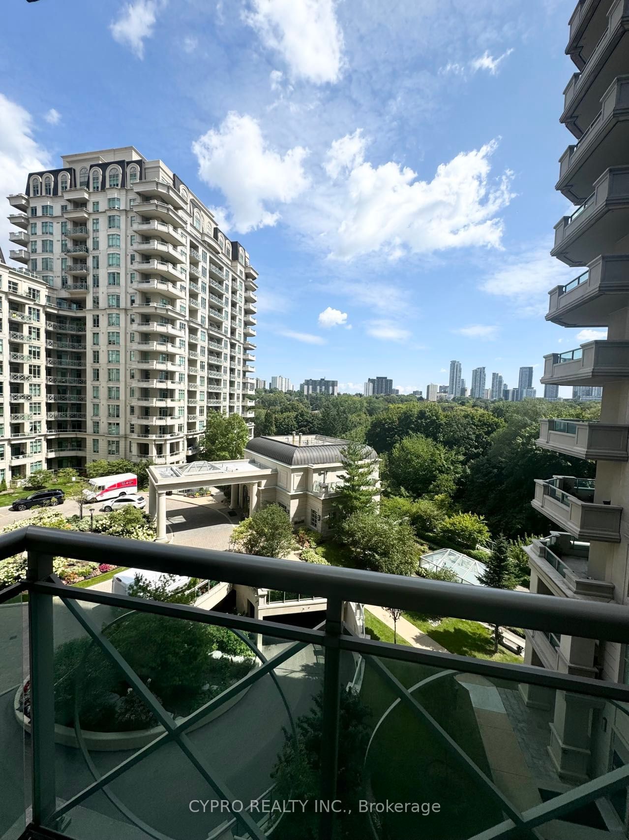 10 Bloorview Pl, unit 617 for rent