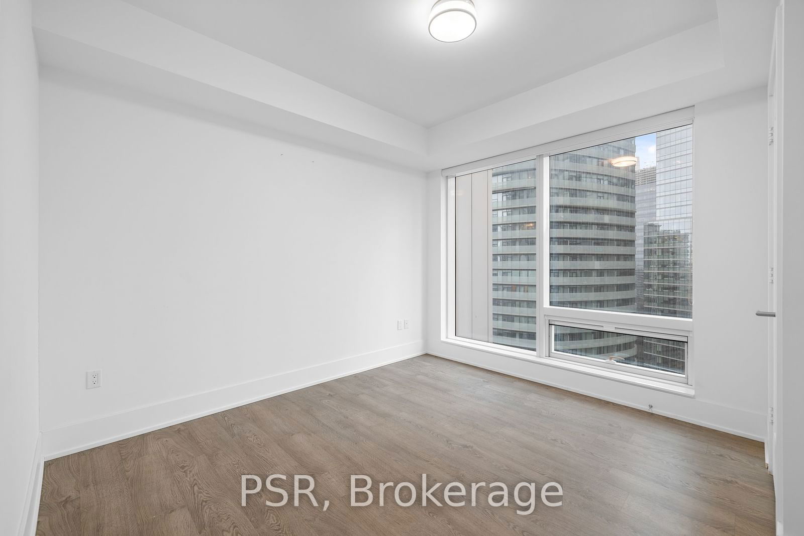 10 York St, unit 2903 for rent