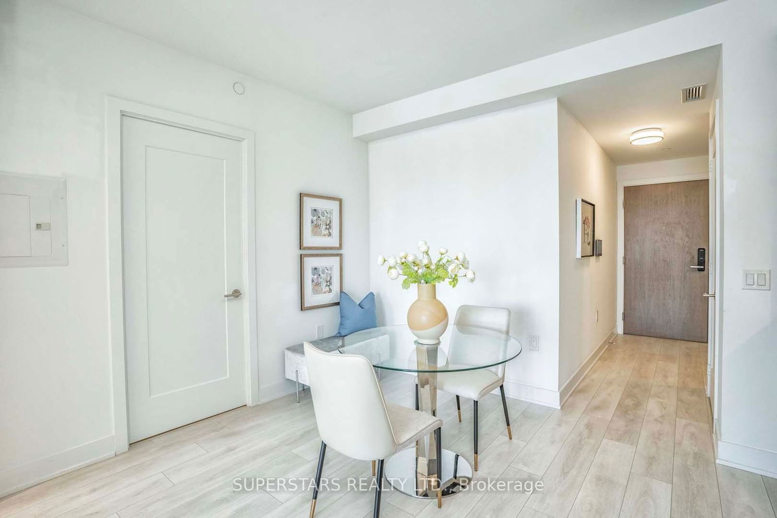 575 Bloor St E, unit 2611 for sale