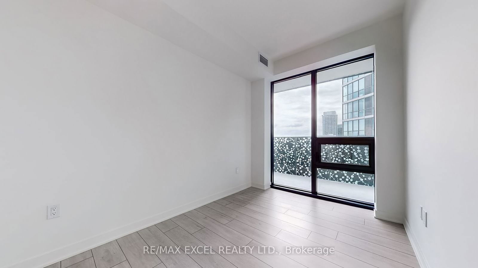 55 Charles St E, unit 3606 for rent