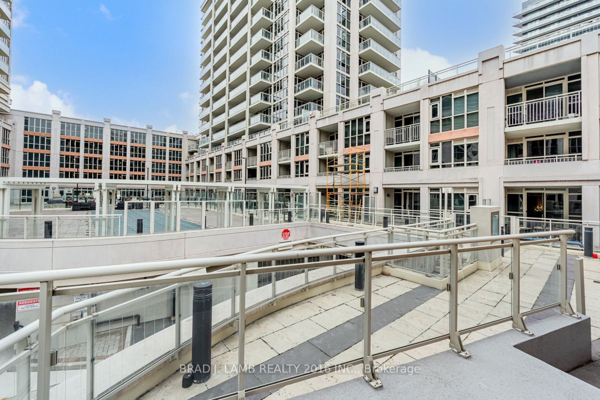 86 Sloping Sky Mews, unit TH #6 for rent