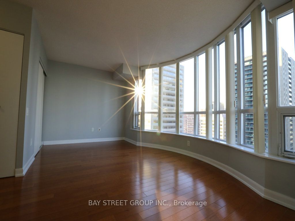 33 Sheppard Ave E, unit 1709 for rent