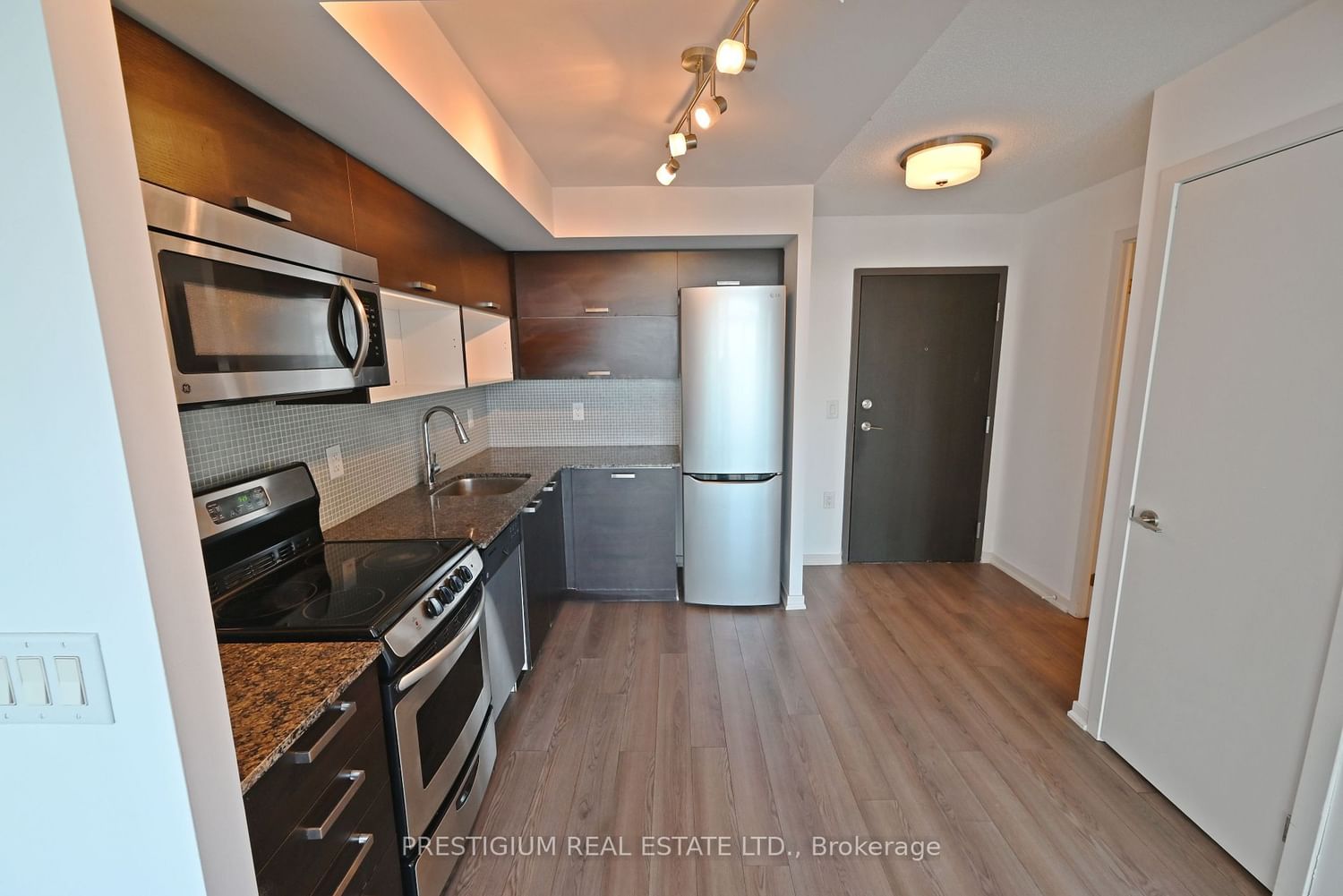 36 Lisgar St, unit 1210W for rent