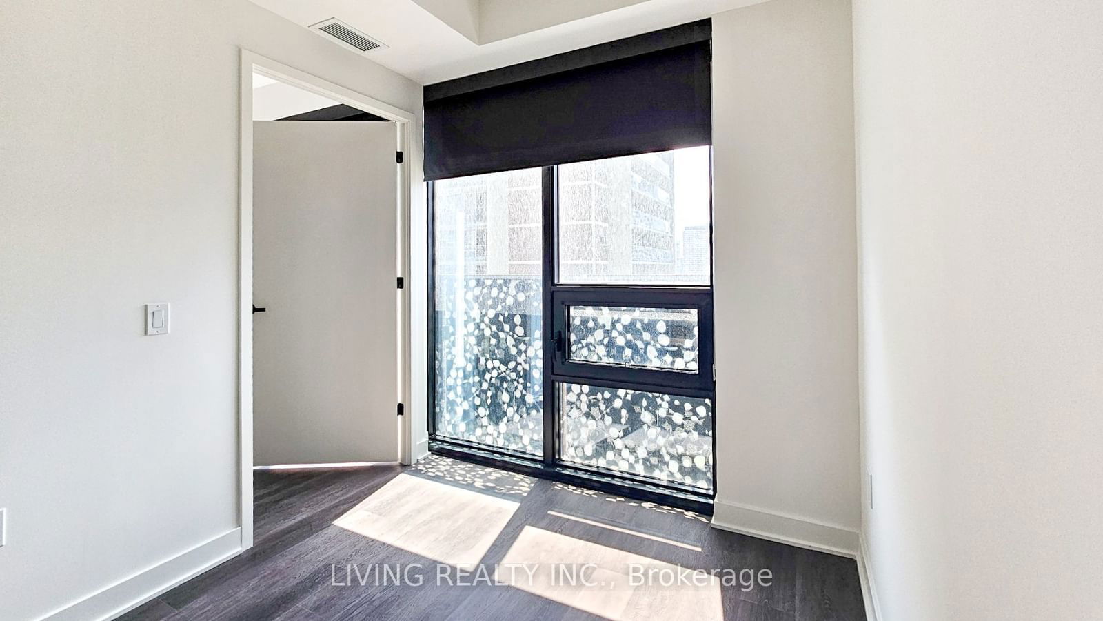 55 Charles St E, unit 1504 for rent