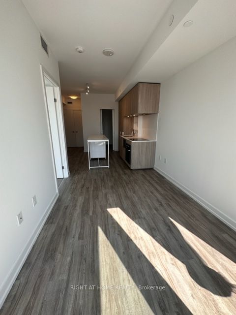 77 Shuter St, unit 2916 for rent