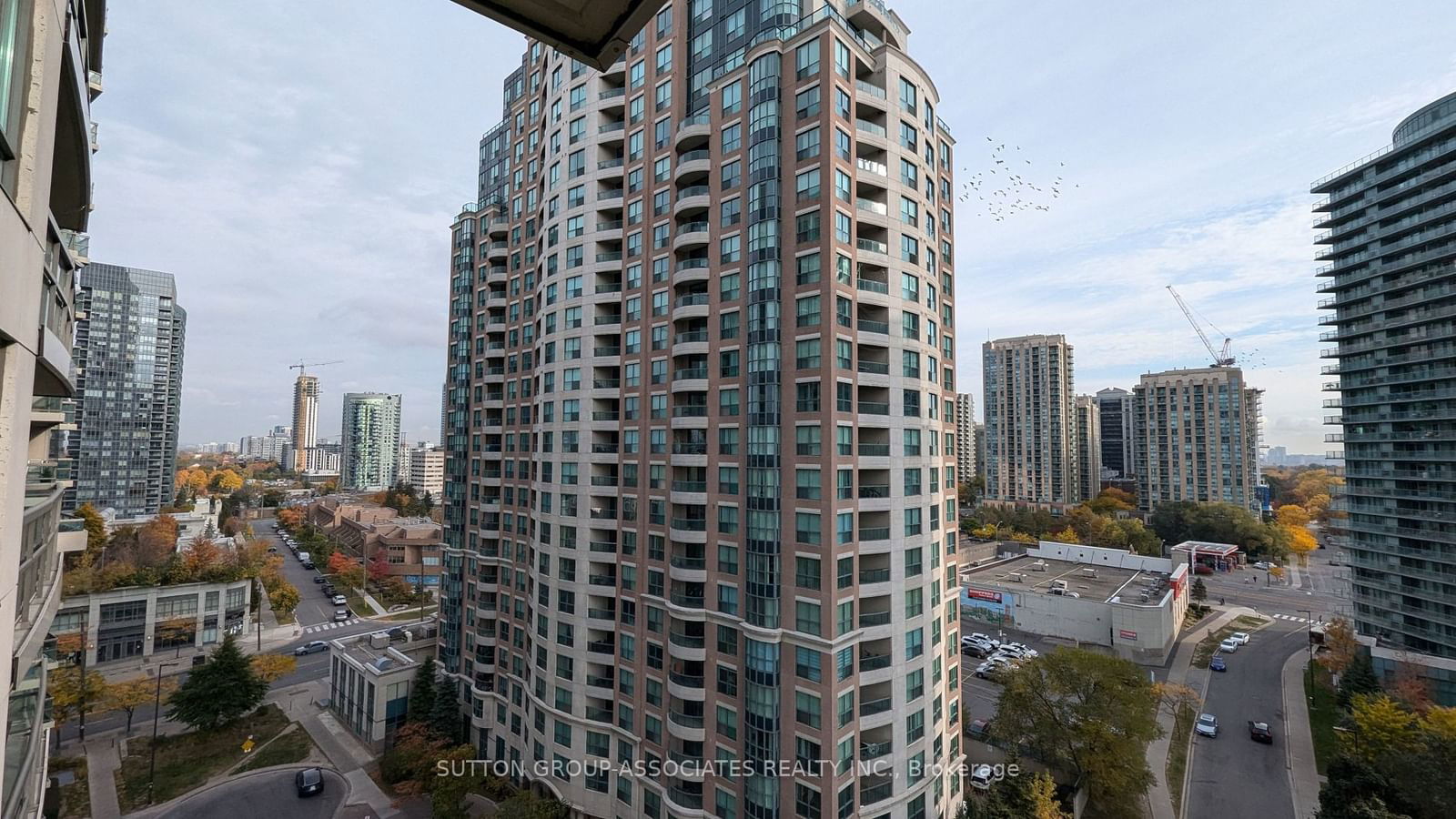 503 Beecroft Rd, unit 1511 for rent