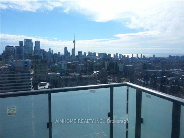 1080 Bay St, unit 2804 for rent