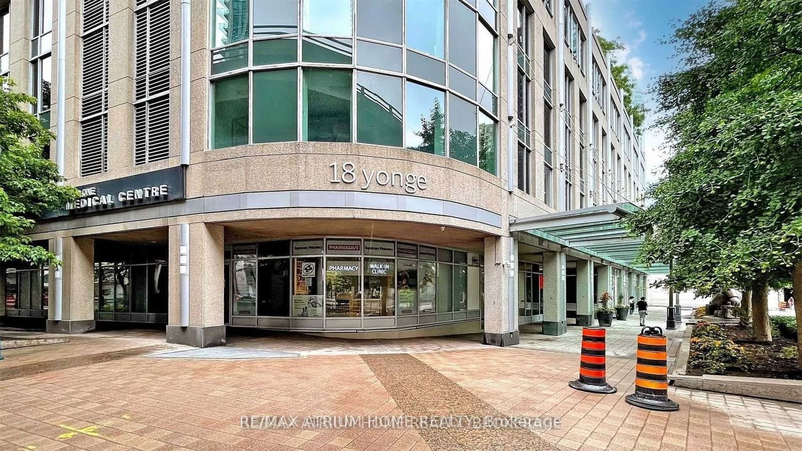 18 Yonge St, unit 2709 for rent