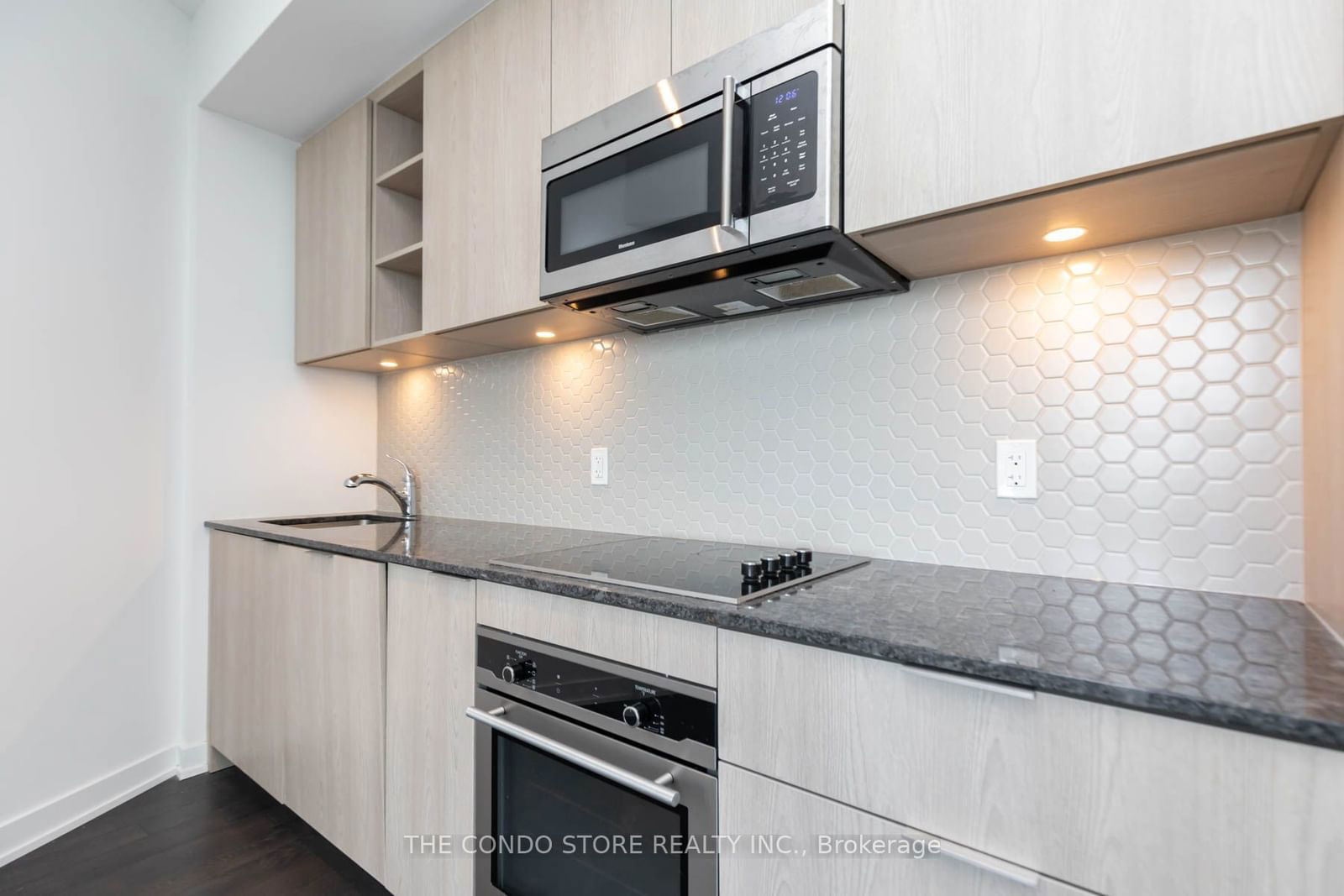 50 Ordnance St, unit 2909 for sale