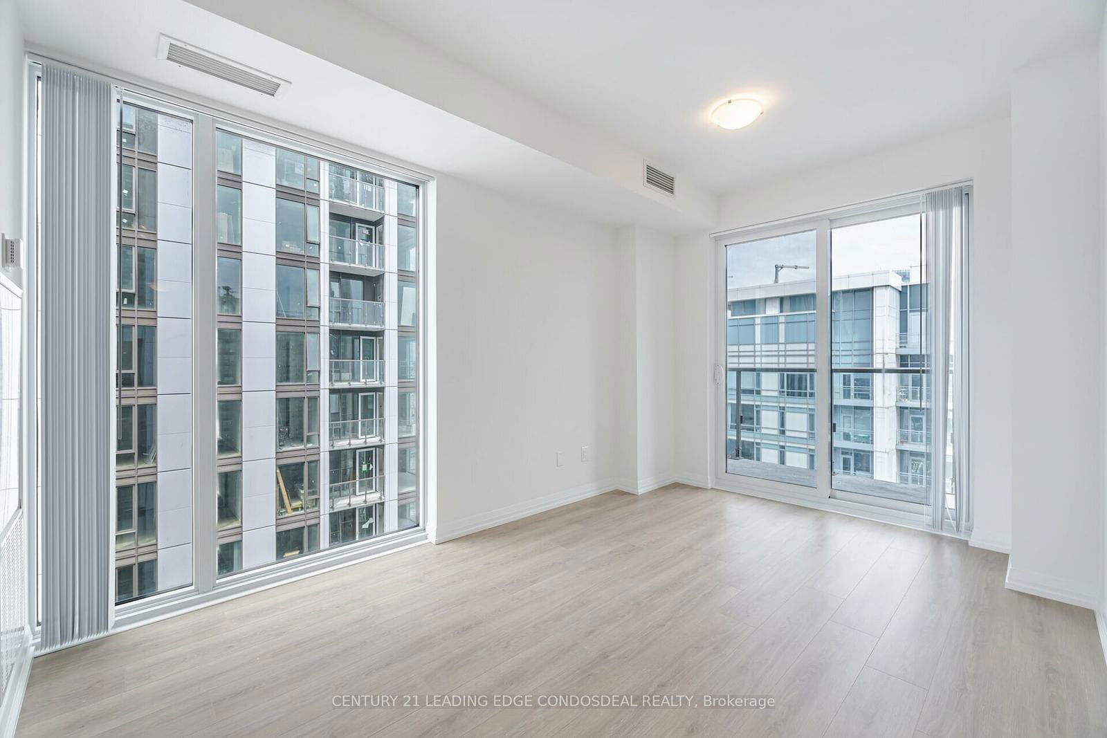 8 Widmer St, unit 4905 for rent