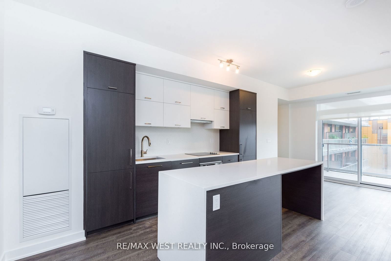 106 Dovercourt Rd, unit 504 for rent