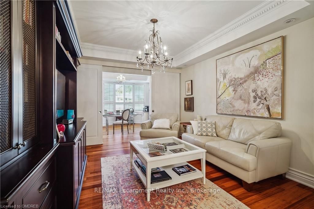 68 YORKVILLE Ave, unit 304 for sale