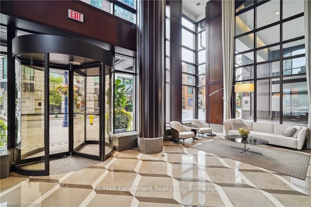 68 YORKVILLE Ave, unit 304 for sale