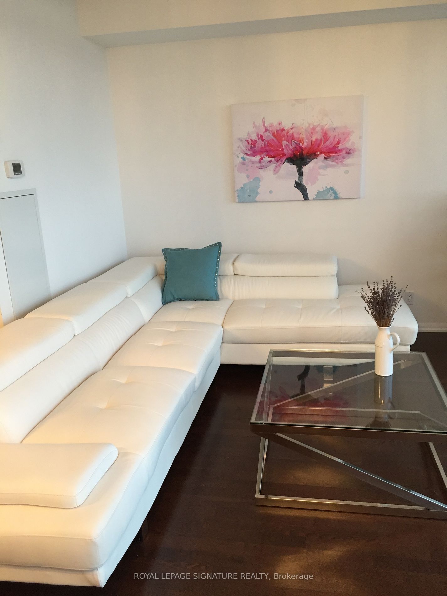 832 Bay St, unit 2301 for rent