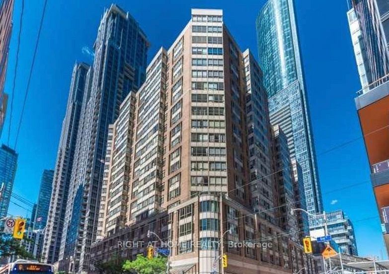 711 Bay St, unit 1616 for sale