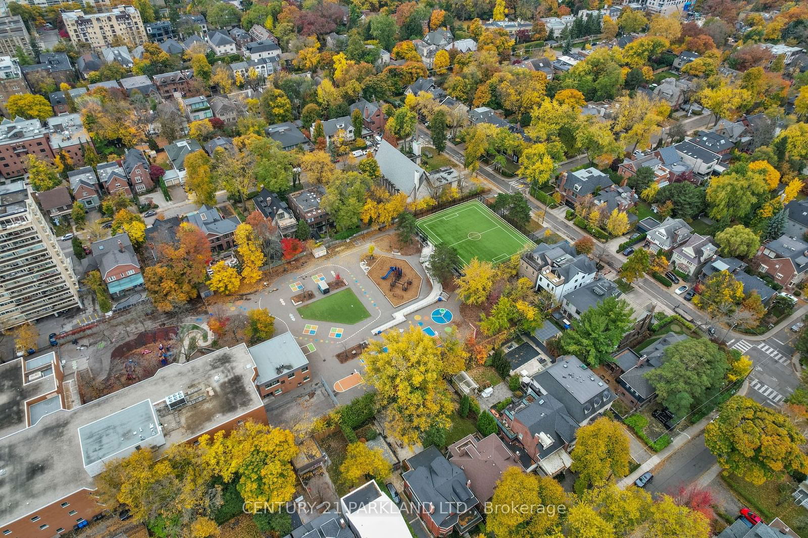 The Avenue, Midtown, Toronto