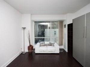 7 King St E, unit 709 for rent