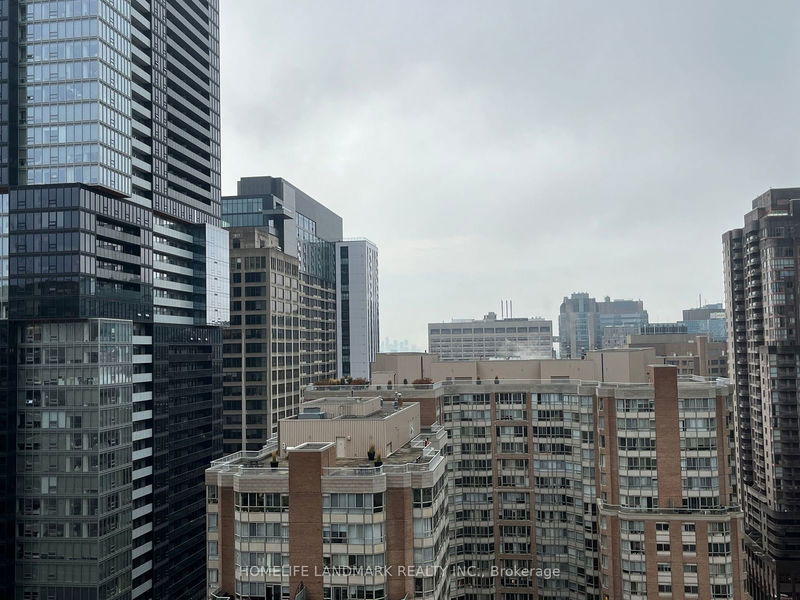 386 Yonge St, unit 1812 for rent