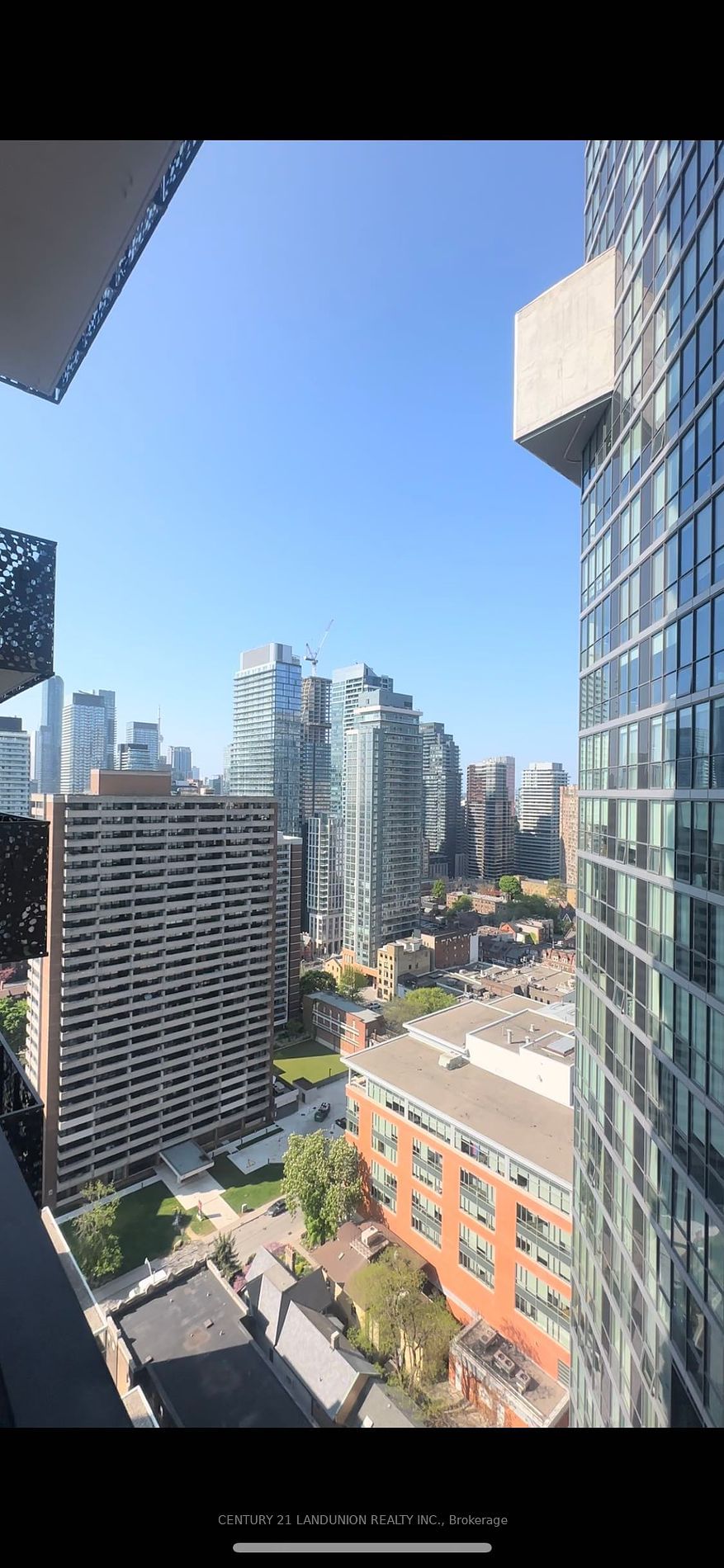 55 Charles St E, unit 2407 for rent