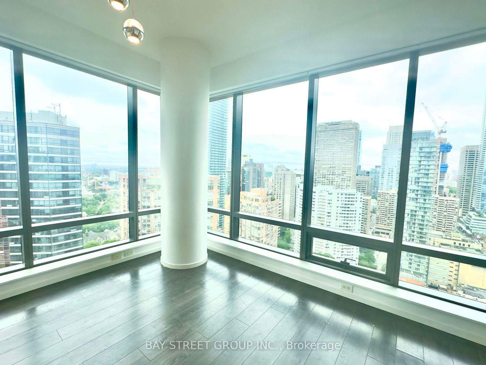 5 St Joseph St, unit 2808 for rent