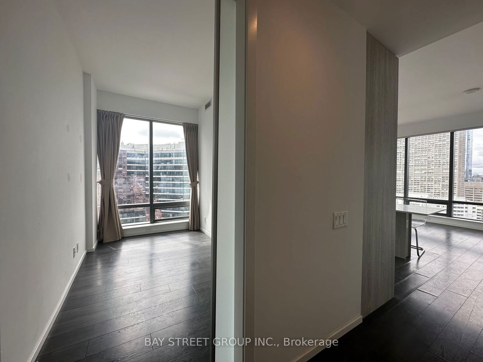 5 St Joseph St, unit 2808 for rent