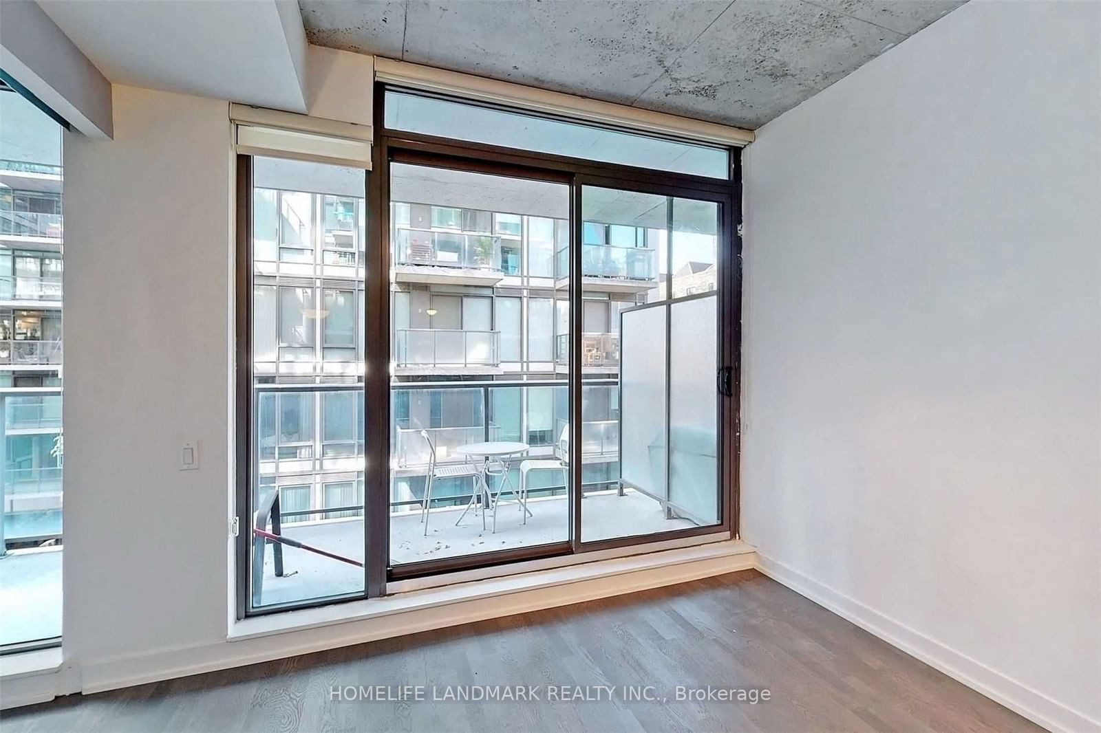 461 Adelaide St W, unit 437 for rent