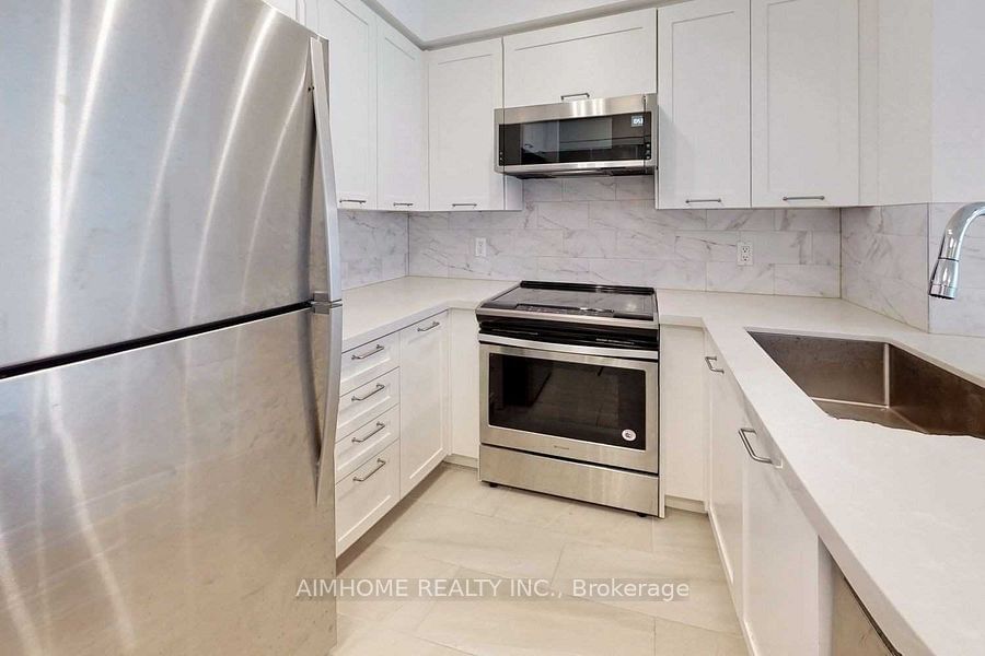 35 Finch Ave E, unit 807 for rent