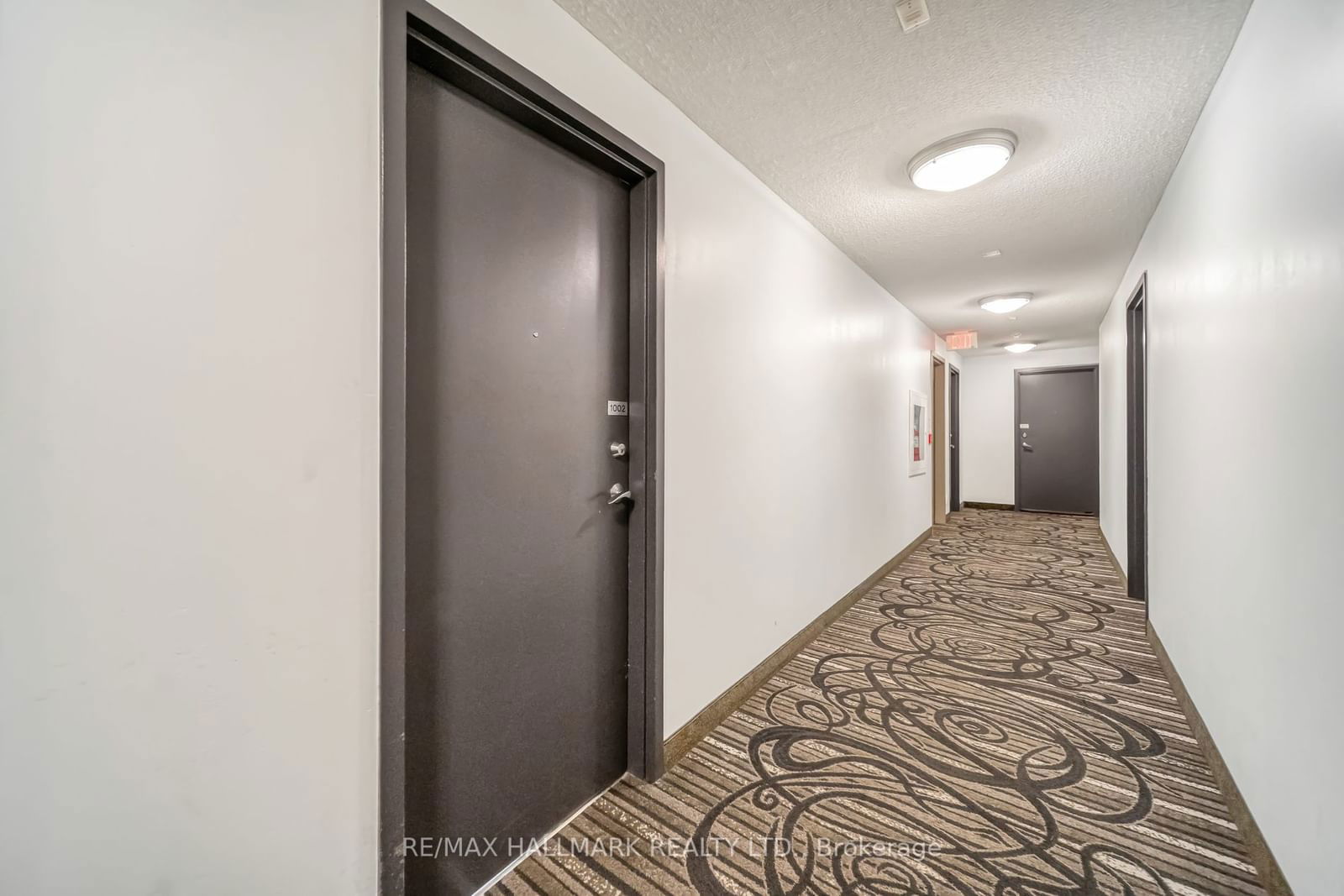 225 Wellesley St E, unit 1002 for sale