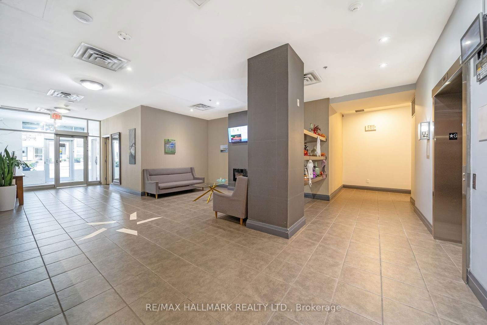 225 Wellesley St E, unit 1002 for sale