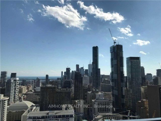 28 Wellesley St E, unit Ph 3702 for rent