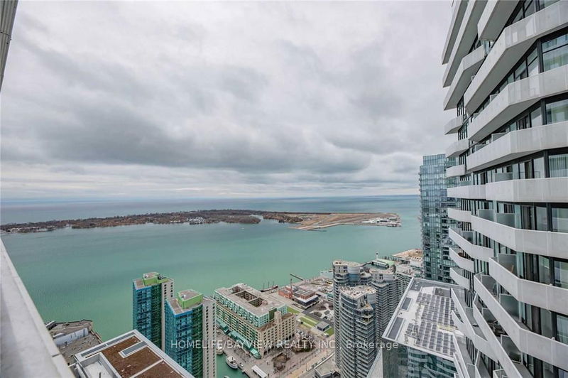 88 Harbour St, unit 6601 for sale