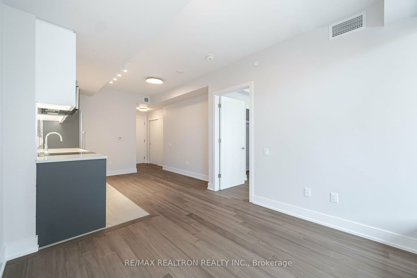 2525 Bathurst St, unit 605 for rent