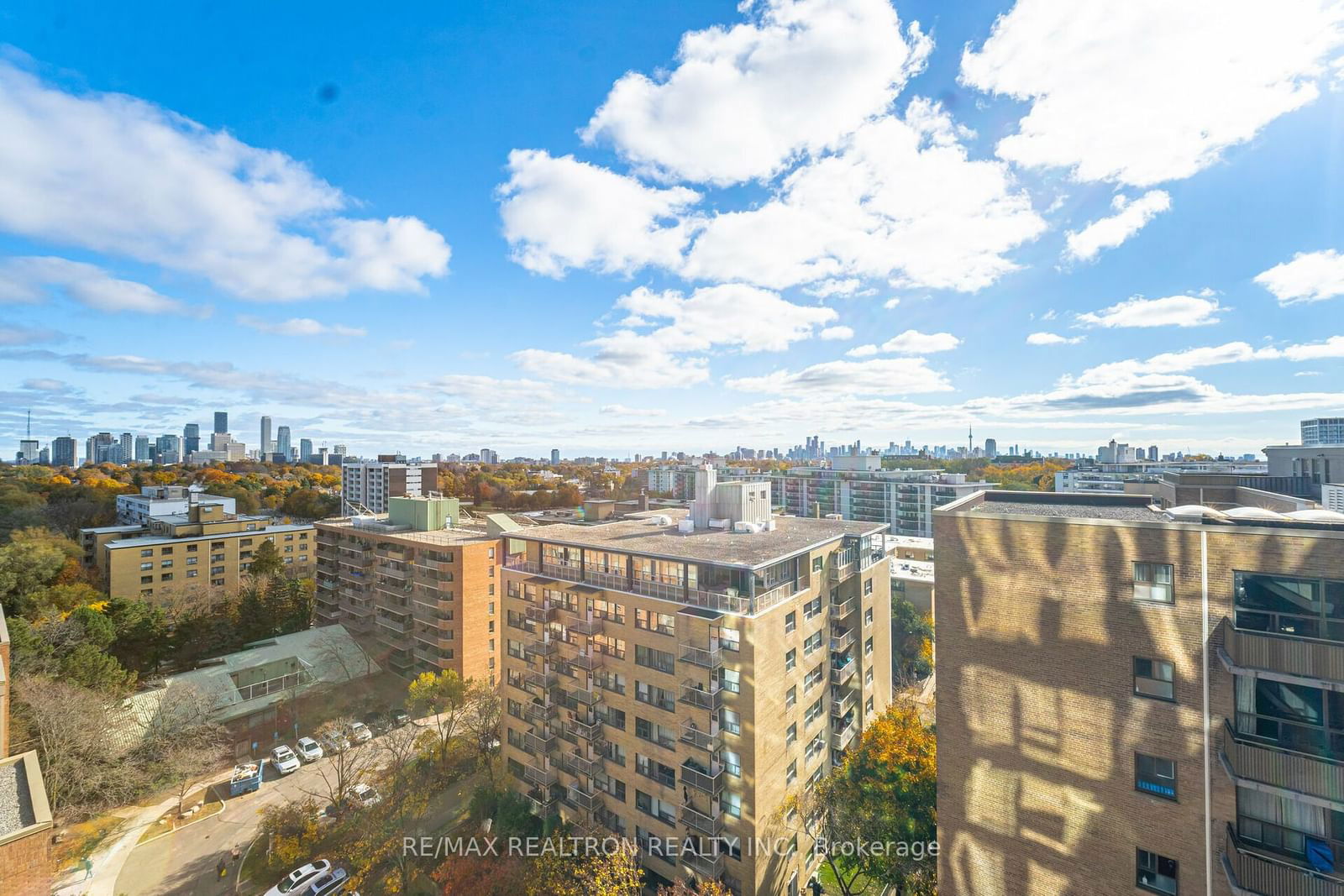 2525 Bathurst St, unit 1111 for rent